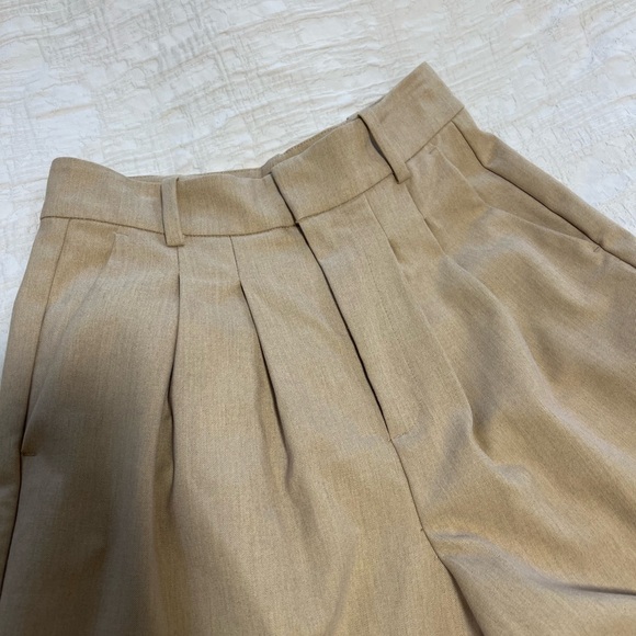 Simons Icone Tan Pleated Trousers, Pleated barrel-leg pant sand color - Picture 8 of 10